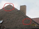 Foto: Ortsteilzentrum Kleinleipisch: Gefahr durch lose Dachziegel am unsanierten Teil des Daches 